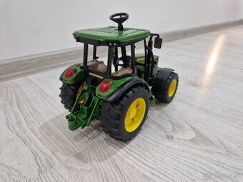 Bruder traktor Johm Deere