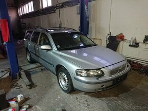 Rozpredám diely volvo v70 xc70 v70xc s60