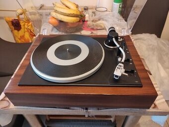 Predám gramofon Tesla NC-430 Po komplet renovacii