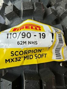 Pirelli Scorpion MX32