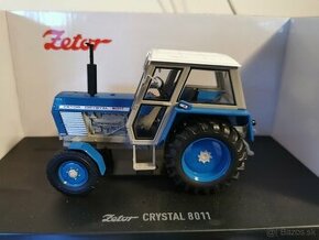 Model traktor zetor crystal 8011 1:32 tatra, john deere, cla