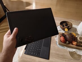 Microsoft Surface Pro 7