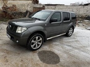 Nissan Pathfinder 2.5d M6 2006