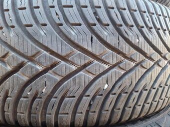 kupim 1ks zimnu 205/55 R16 BFGoodrich