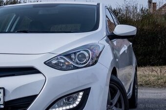 Hyundai i30 1.6 CRDi DOHC 16V Comfort