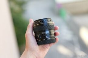 Canon EF 85mm f/1.8