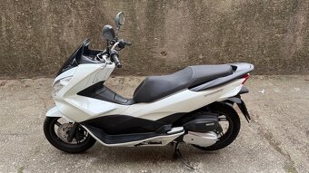 Predam Hondu PCX 125 - 1