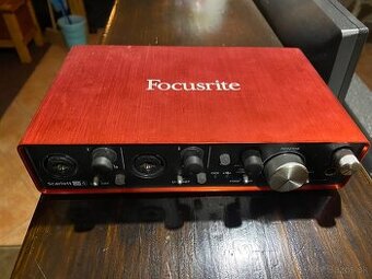 Focusrite Scarlett 2i4 2nd Generation zvuková karta