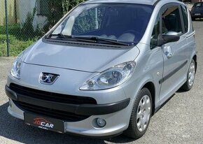 Peugeot 1007 1.4i 8v KLIMA 6 X AIRBAG benzín manuál 54 kw - 1