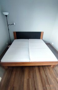 Manželská posteľ s matracmi