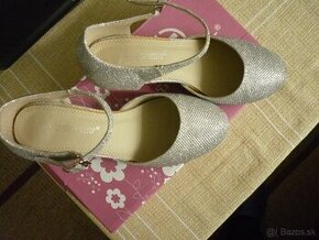 Slávnostné dievčenské topánky - lodičky veľ. 33