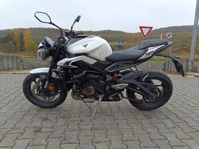 Triumph Street Triple R 765