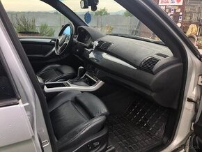 BMW x5 4.4i V8