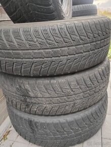 Zimné pneu.215/70R16