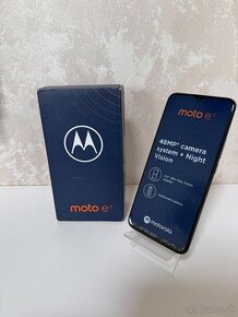 Motorola e7 čisto nový