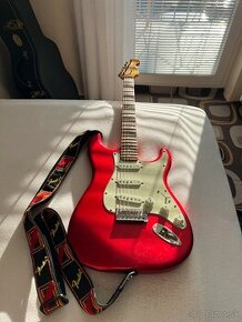 Squier stratocaster classic vibe 60s candy apple red