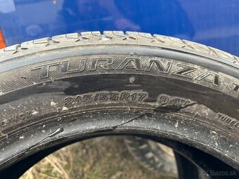 215/55 R17 94V