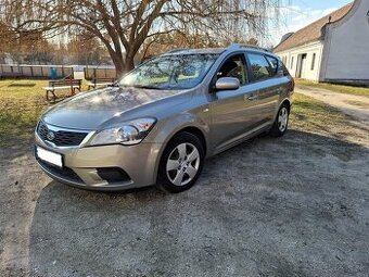 KIA Ceed 1.6 benzin