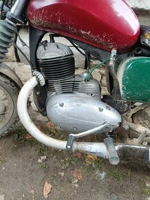 Predám motor Jawa 250 353