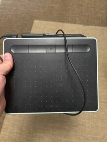 Wacom Intuos Bluetooth Pistachio