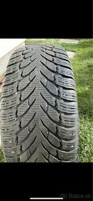 Predám zimné pneu Nokian WR SUV4, 215/65 r16