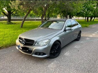 Mercedes C kupované v SR