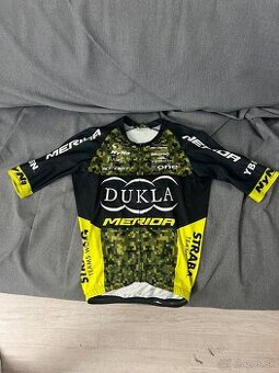 Profesionalny cyklisticky dres Dukla BB