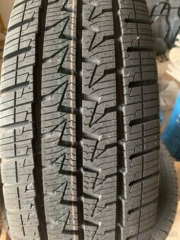 Continental  225/75 R16c celorocne