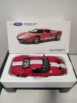 Ford GT 2004 Autoart 1:18