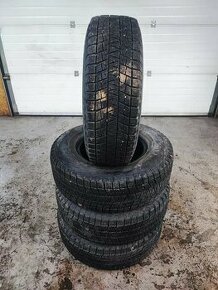 Bridgestone 235/75r15 zimné - 1