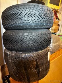 MICHELIN CROSS CLIMATE 205/ 55/ R16 pneu NOVE nepouzivane