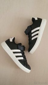 Botasky Adidas č.33