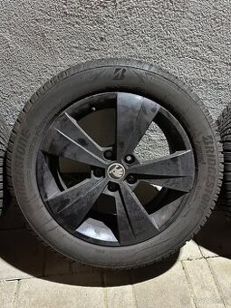 Škoda Alu 5x112 215/55 r17 Zimné