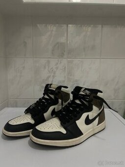 AIR JORDAN 1 HIGH DARK MOCHA