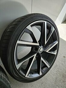 Skoda superb Vega 20" 5x112