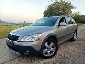 ŠKODA OCTAVIA SCOUT 2.0 TDI 4X4 XENON TOP NADHERNE - 1