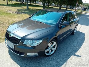 Škoda Superb 2011 2.0tdi DSG Elegance