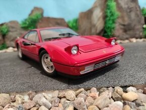 Prodám model 1:18 Ferrari 328GTB KYOSHO