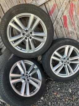 Audi Q7 SQ7 285/45R20 disky elektorny