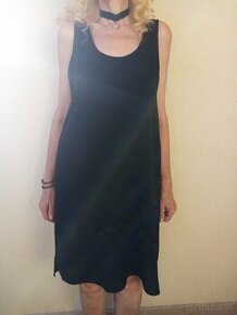Čierne ramienkové Mango šaty - 1
