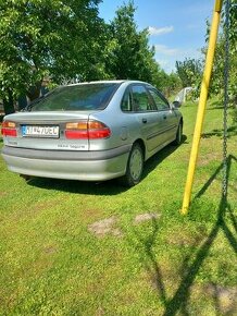 Renault laguna  1.6 benzin