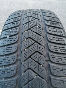 Pirelli Winter Sotto Zero 3 215/55 R17 94H