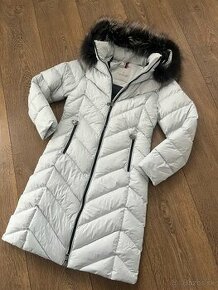 Zimna bunda Moncler