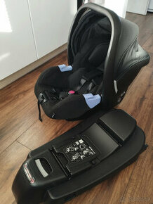 Vajicko Recaro Privia Evo + isofix zakladna do auta