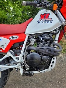 Honda XL 500 R 1987 doklady