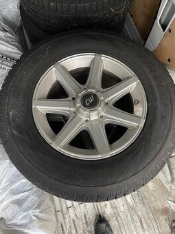 Alu disky Toyota 5x139,7 ET20 R17 265/65/17 Pirelli