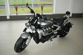 TRIUMPH Rocket 3R, 2,5i,ČR,1.maj.,DPH