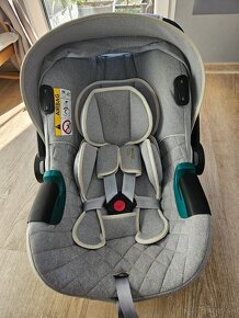 Vajicko Britax baby safe i-sense + zakladna