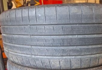 Bridgestone Potenza 235/40/19