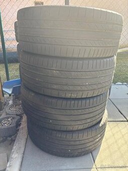 Continental 235/45 R20